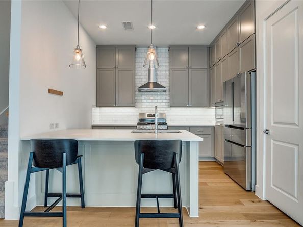 2216  Scenic Bluff Drive , Fort Worth Texas 76111