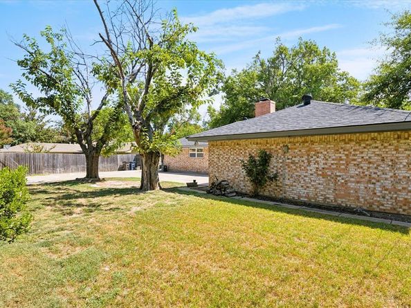 5012  Westhaven Drive , Fort Worth Texas 76132