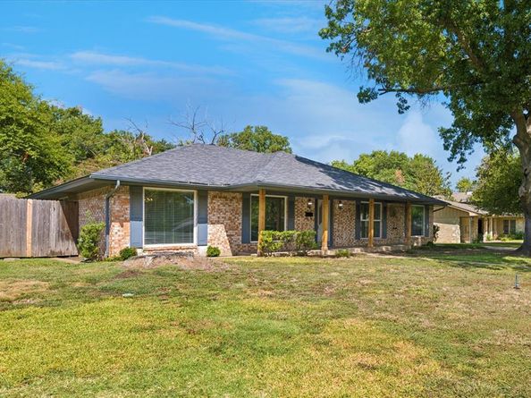 5012  Westhaven Drive , Fort Worth Texas 76132