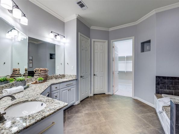 2475  Greymoore Drive , Frisco Texas 75034
