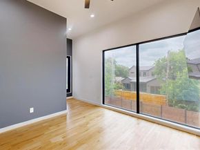 3828  Eaton Drive , Dallas Texas 75220