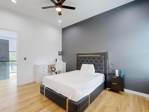 3828  Eaton Drive , Dallas Texas 75220