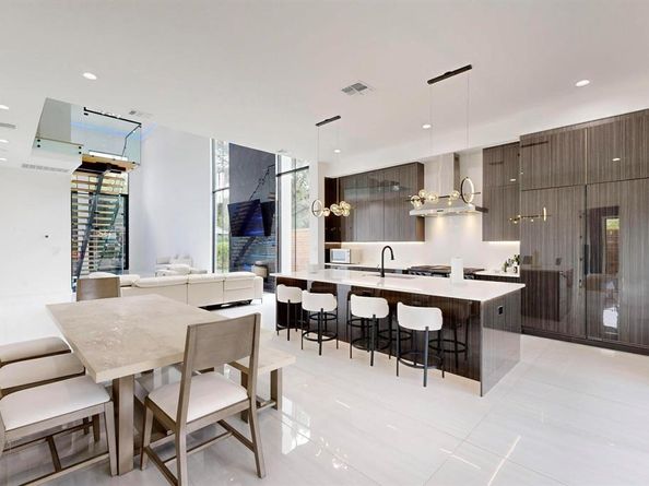 3828  Eaton Drive , Dallas Texas 75220