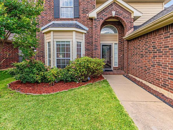 1617  Wood Ridge Court , Corinth Texas 76210