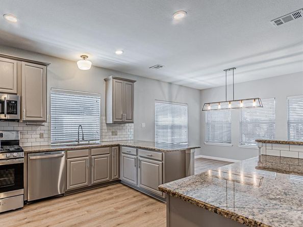 1617  Wood Ridge Court , Corinth Texas 76210