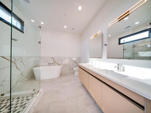 1920  Caddo Street  103, Dallas Texas 75204