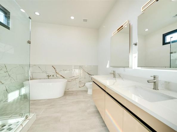 1920  Caddo Street  103, Dallas Texas 75204