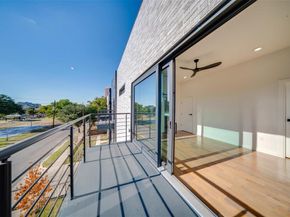 1920  Caddo Street  103, Dallas Texas 75204