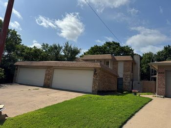 2101  Mistletoe Avenue 