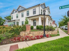1005  Thomas Place , Carrollton Texas 75006