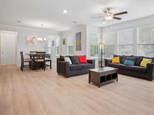 1005  Thomas Place , Carrollton Texas 75006