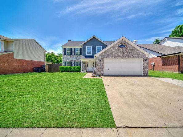 2322  Snowdon Drive , Arlington Texas 76018