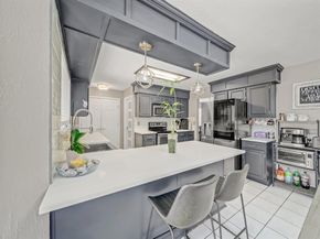 2322  Snowdon Drive , Arlington Texas 76018