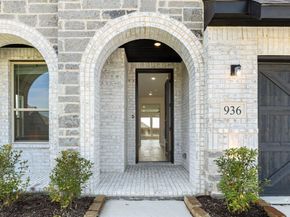 936  Homestead Drive , DeSoto Texas 75115