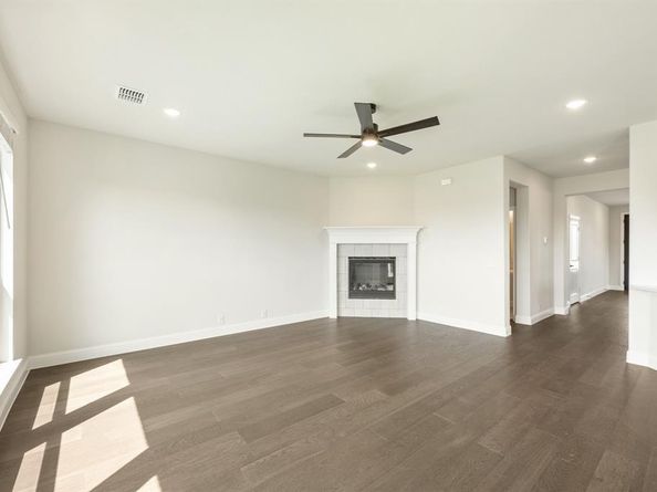 936  Homestead Drive , DeSoto Texas 75115