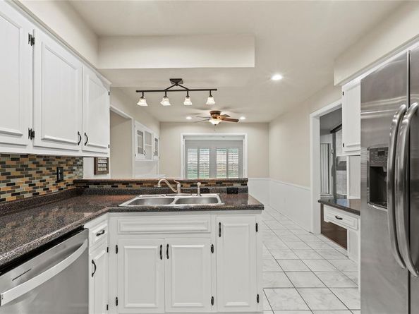 1902  Wiggs Way , Garland Texas 75043