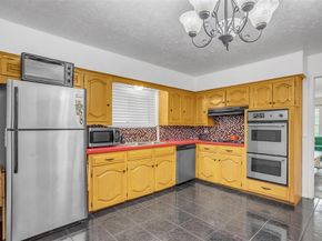 5922  Spring Glen  , Dallas Texas 75232