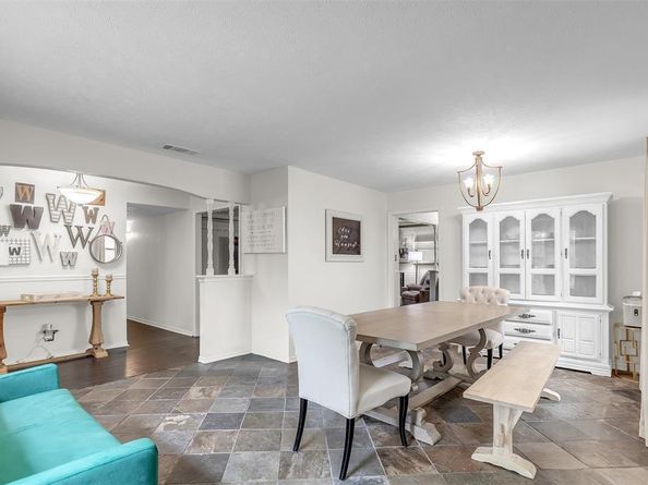 5922  Spring Glen  , Dallas Texas 75232