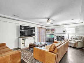 5922  Spring Glen  , Dallas Texas 75232