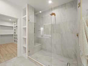 1344  Compton Street , Dallas Texas 75203