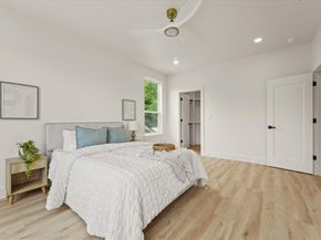 1344  Compton Street , Dallas Texas 75203