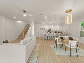 1344  Compton Street , Dallas Texas 75203