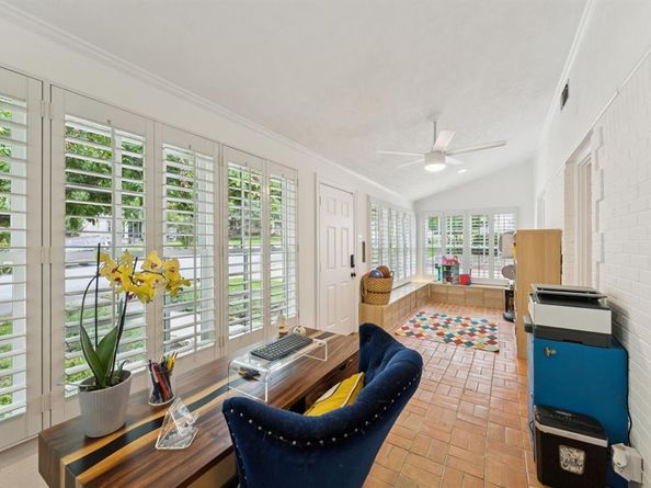 7011  Lindsley Avenue , Dallas Texas 75223