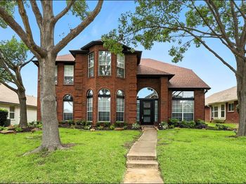2913  Panorama Drive 