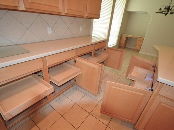 1120  Surrey Lane , Allen Texas 75013