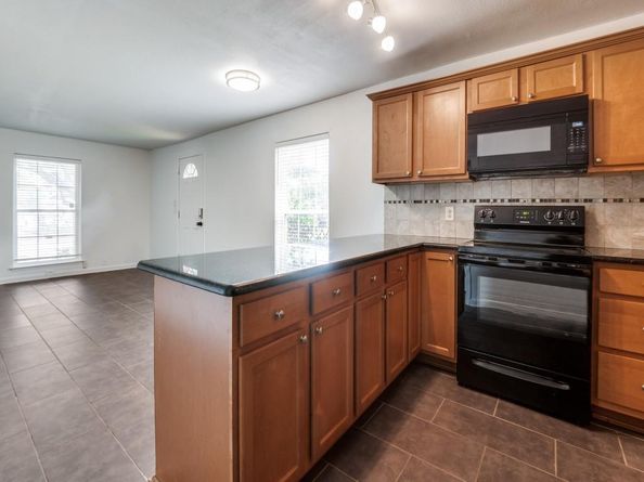 5234  Fleetwood Oaks Avenue  120, Dallas Texas 75235