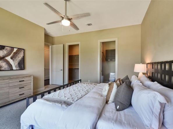 404  McKinley Street , DeSoto Texas 75115