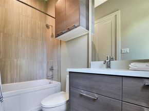 404  McKinley Street , DeSoto Texas 75115