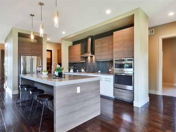 404  McKinley Street , DeSoto Texas 75115