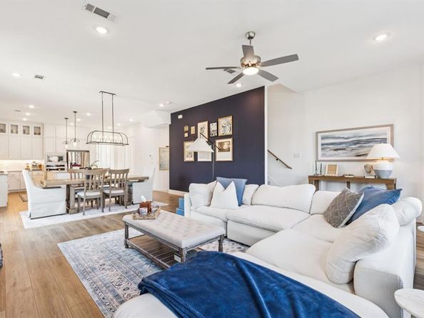 8120  Bromley Drive , Dallas Texas 75231