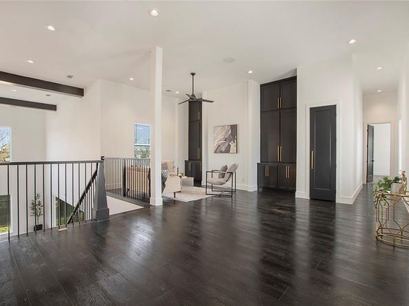 1620  Neal Street , Dallas Texas 75208