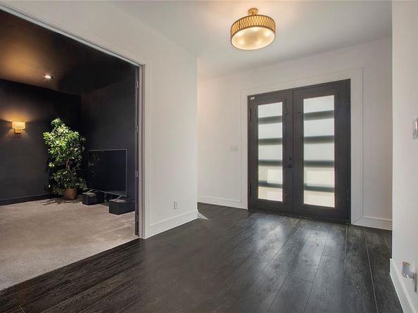 1620  Neal Street , Dallas Texas 75208