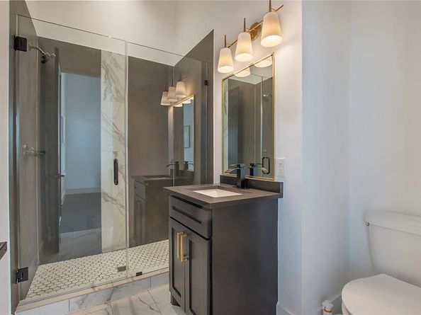 1620  Neal Street , Dallas Texas 75208