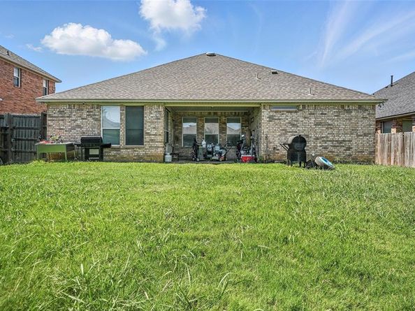 510  Poplar Vista Lane , Arlington Texas 76002