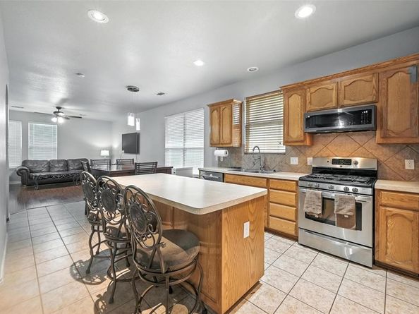 510  Poplar Vista Lane , Arlington Texas 76002
