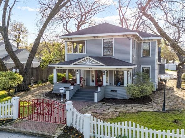 811 N Church Street , McKinney Texas 75069
