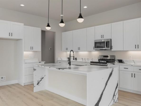 2421  Gooch Street , Dallas Texas 75241