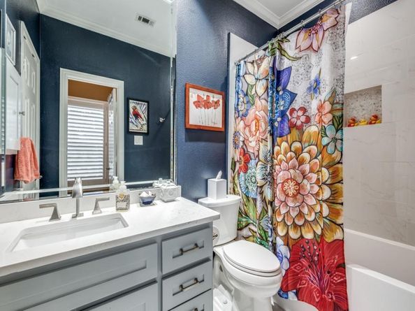 3715  Douglas Avenue , Dallas Texas 75219