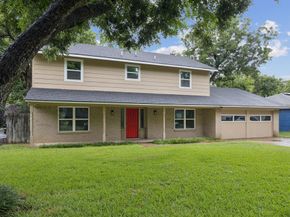 1721  Nueces Trail , Arlington Texas 76012