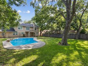 1721  Nueces Trail , Arlington Texas 76012