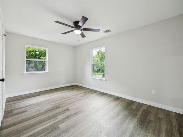 1721  Nueces Trail , Arlington Texas 76012