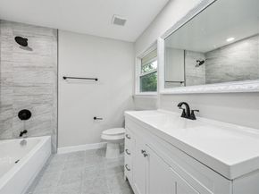 1721  Nueces Trail , Arlington Texas 76012
