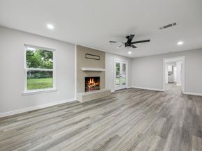 1721  Nueces Trail , Arlington Texas 76012