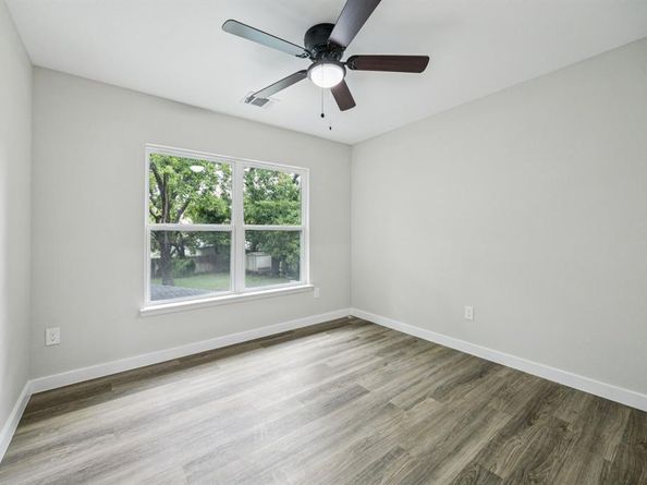 1721  Nueces Trail , Arlington Texas 76012