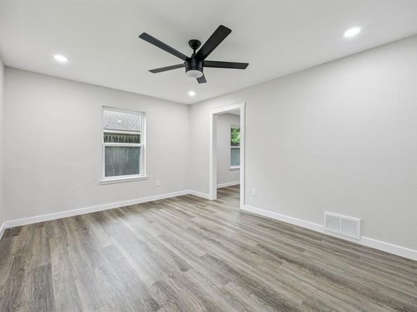 1721  Nueces Trail , Arlington Texas 76012