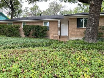 2611  Lanecrest Drive 
